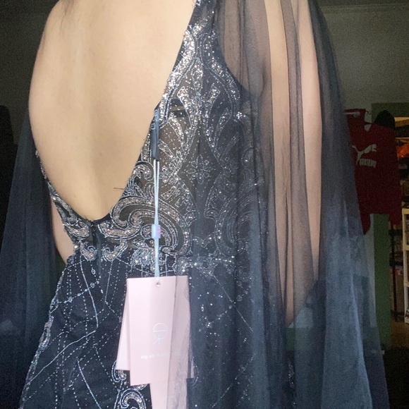 ✨PROM DRESS✨ - Picture 11 of 11